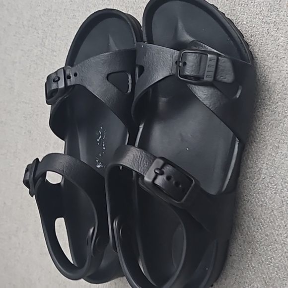 Birkenstock Other - Birkenstock toddler 29
